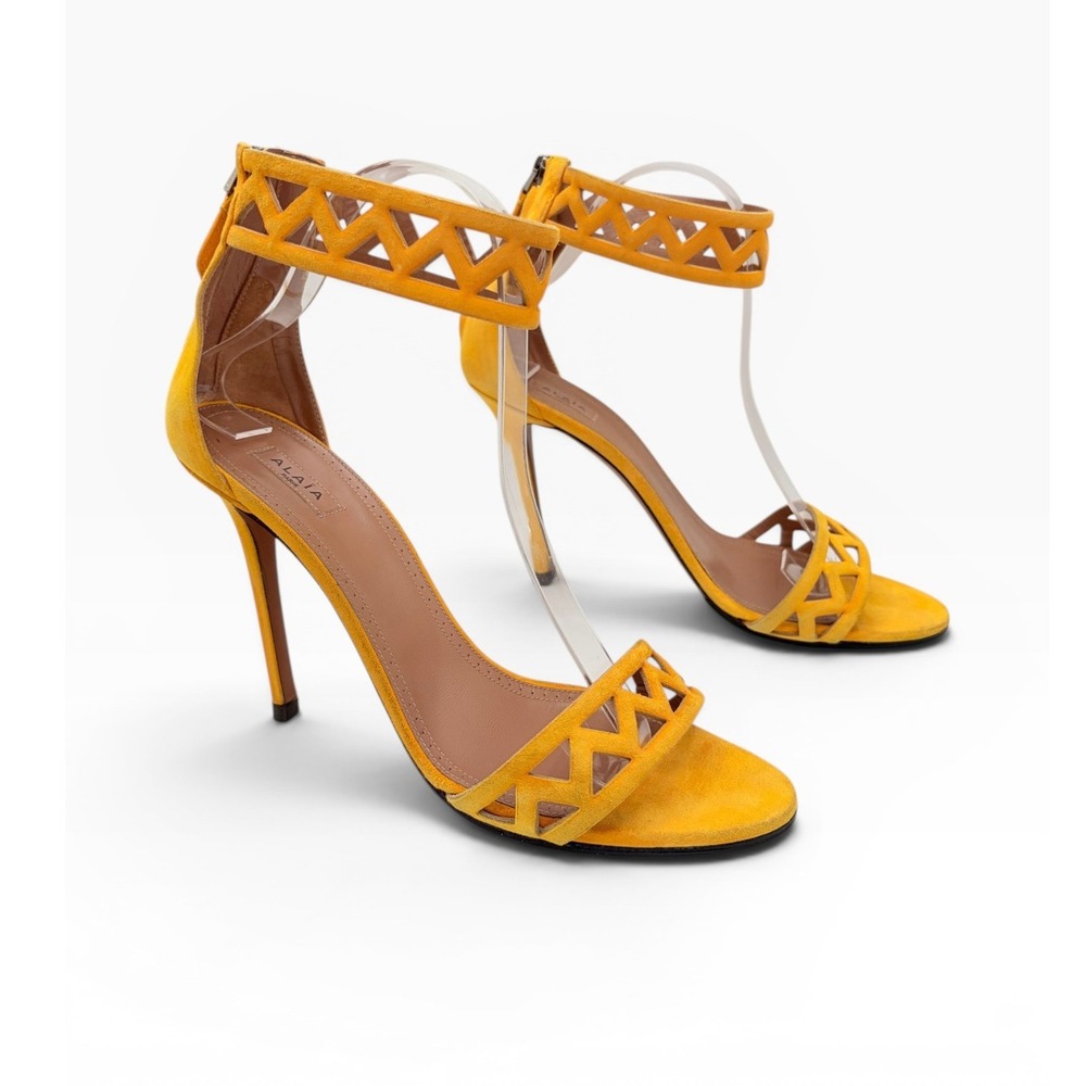 Alaia Paris Sandales Chamois 40 Laser Cut Ocre Yellow Suede Stiletto Sandals BOX